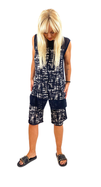 Meshin' Around Short